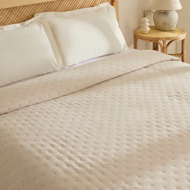 KARACA Breezy Bedsprei Beige 230x240 cm